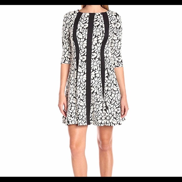 Gabby Skye Dresses & Skirts - Gabby Skye Dress Size 4